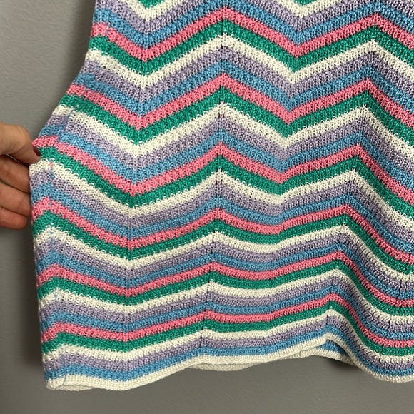 Colorful v-neck Crochet Chevron knit Dress Size small - Picture 14 of 16